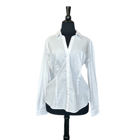 Simply Styled Button Down Shirt - Picture 3 of 8